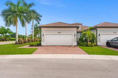 9145 Passiflora Way, Boca Raton: photo 1 of 39