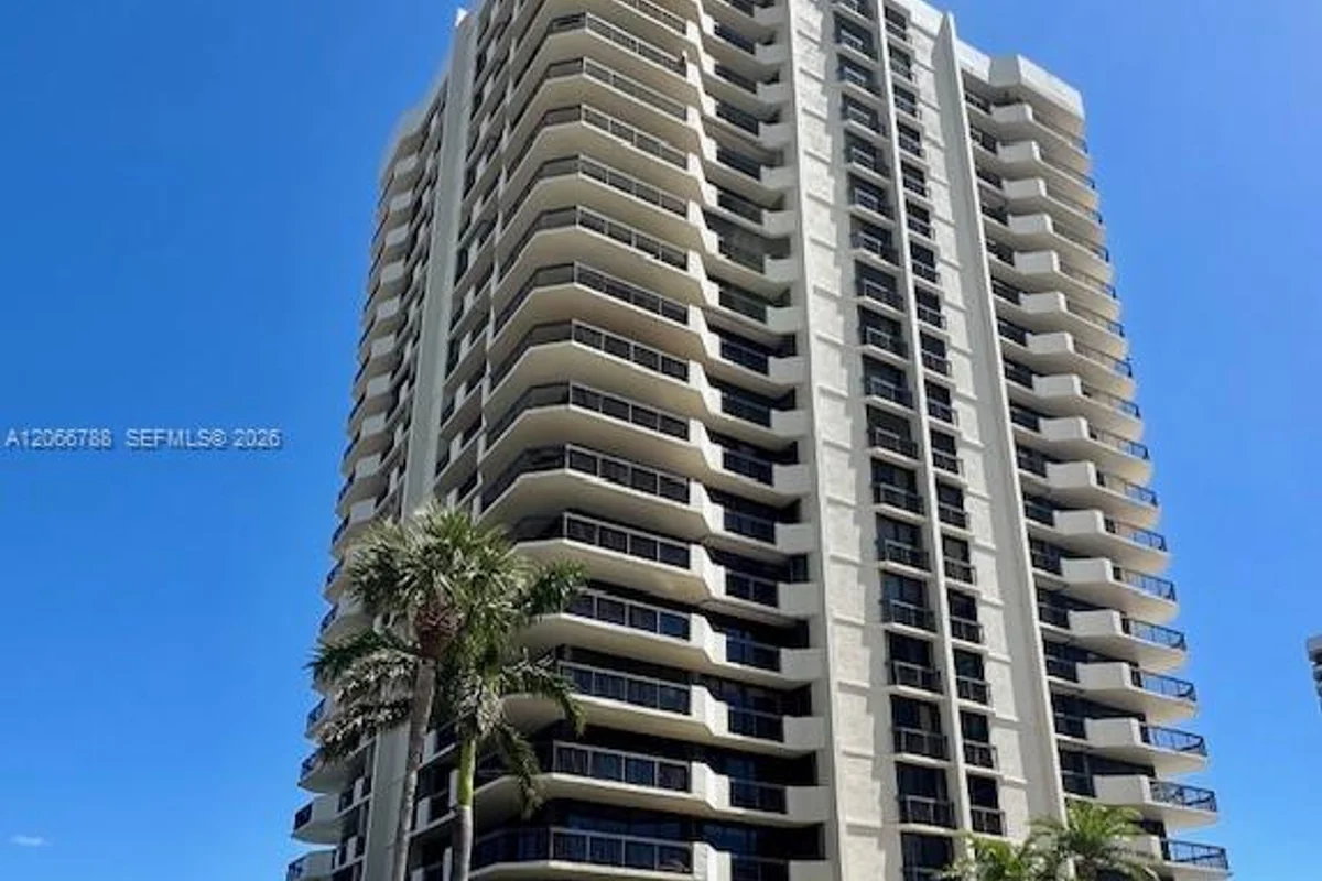 108 Lakeshore Dr #338, North Palm Beach: photo 1 of 90