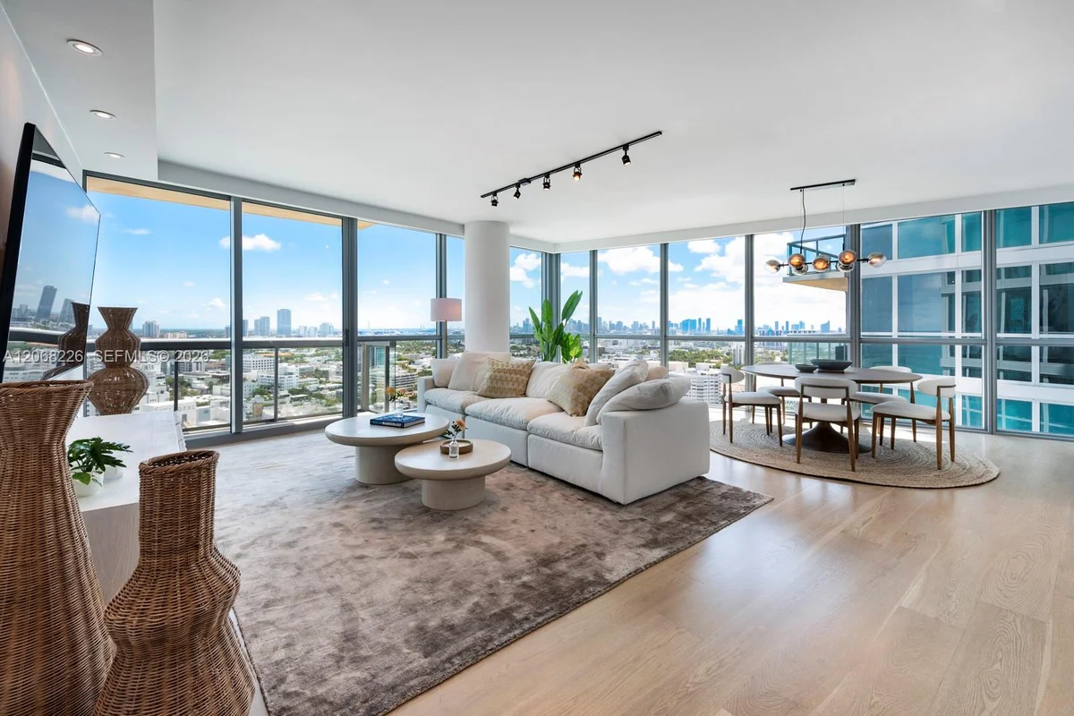 Condo in Miami Beach: photo 1 of 25