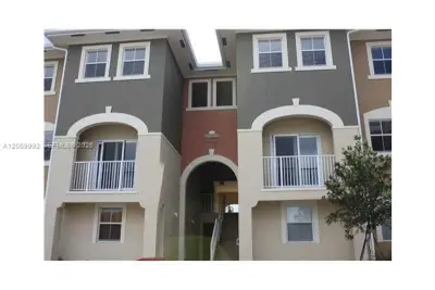 10870 NW 88 Ter #208, Doral: photo 1 of 34