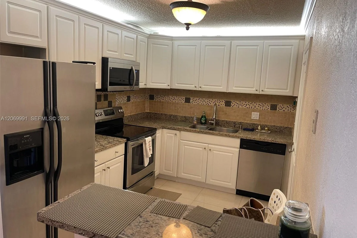 111 Golden Isles Dr #F2, Hallandale Beach: photo 1 of 23