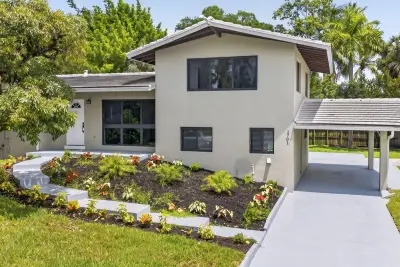 1701 SW 4th Ct, Fort Lauderdale: photo 1 of 26