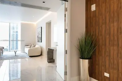 18501 Collins Ave #1104, Sunny Isles Beach: photo 1 of 18