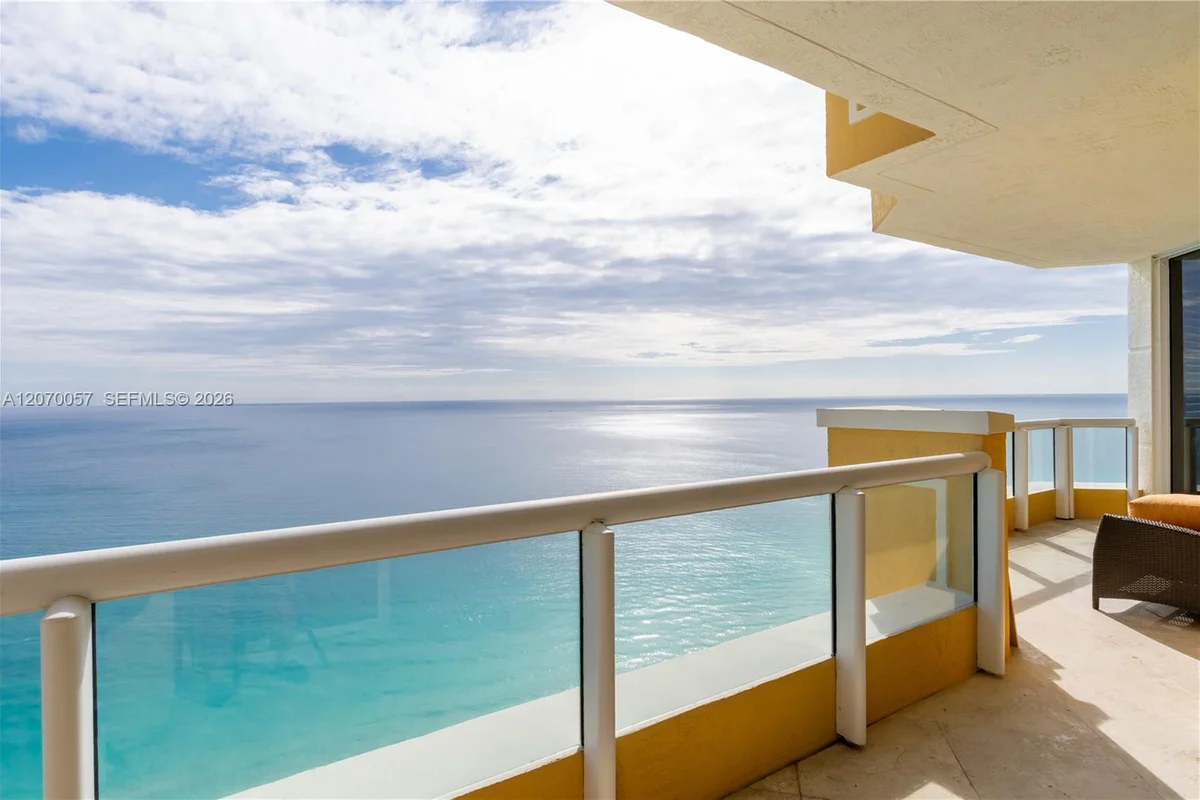 17875 Collins Ave #4001, Sunny Isles Beach: photo 1 of 28