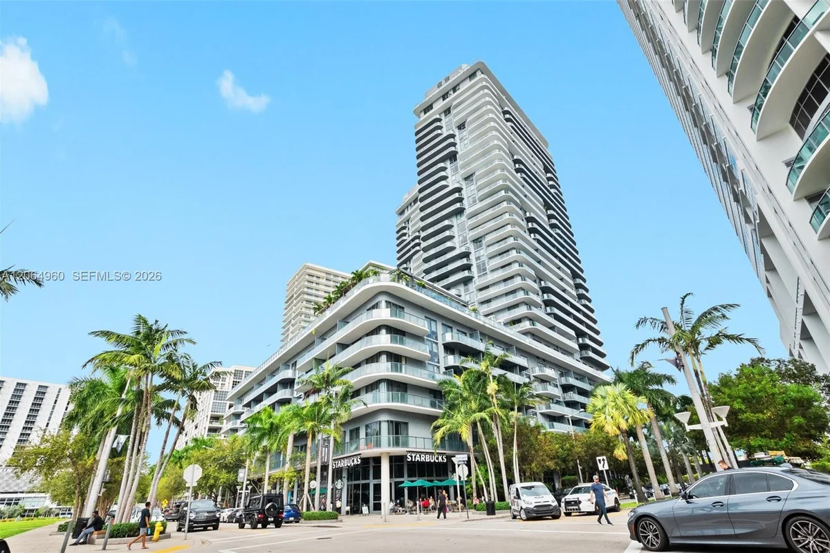 121 NE 34th St #2409, Miami: photo 1 of 34