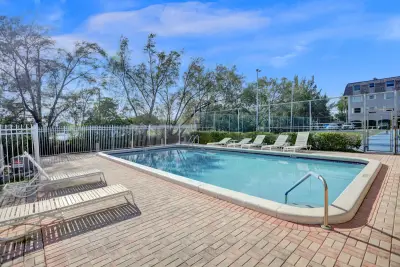 5911 NE 14th Ln #201S, Fort Lauderdale: photo 1 of 30