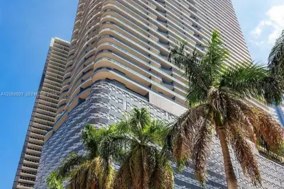 1000 Brickell Plz #4502, Miami: photo 1 of 16
