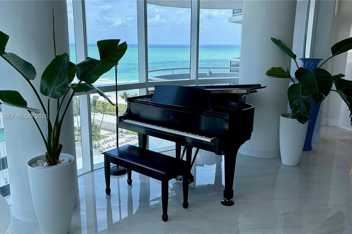 6301 Collins Ave #1207, Miami Beach: photo 1 of 31