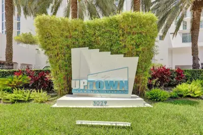 3029 NE 188th St #1010, Aventura: photo 1 of 4