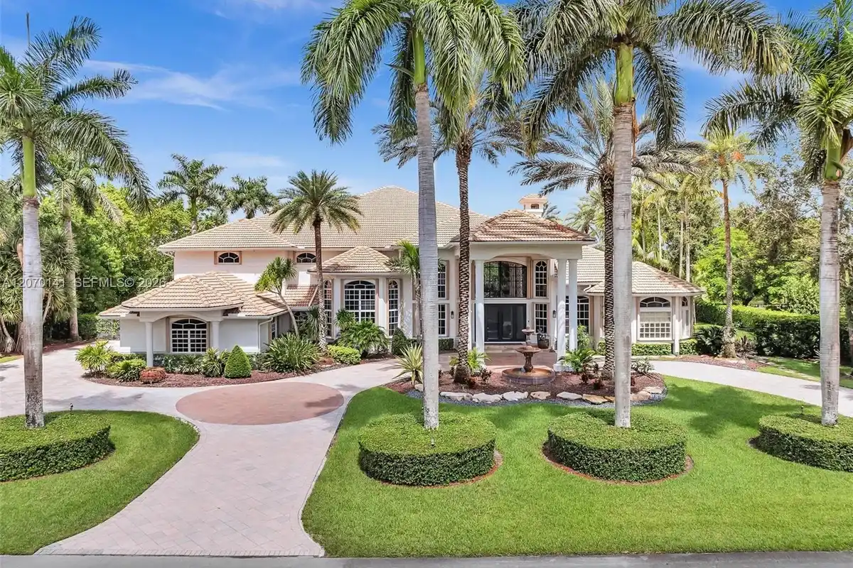 3828 Pine Lake Dr, Weston: photo 1 of 101