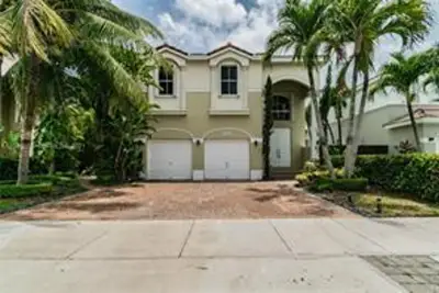 11344 NW 46th Ln, Doral: photo 1 of 7