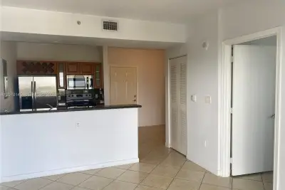 1 Glen Royal Pkwy #1113, Miami: photo 1 of 18