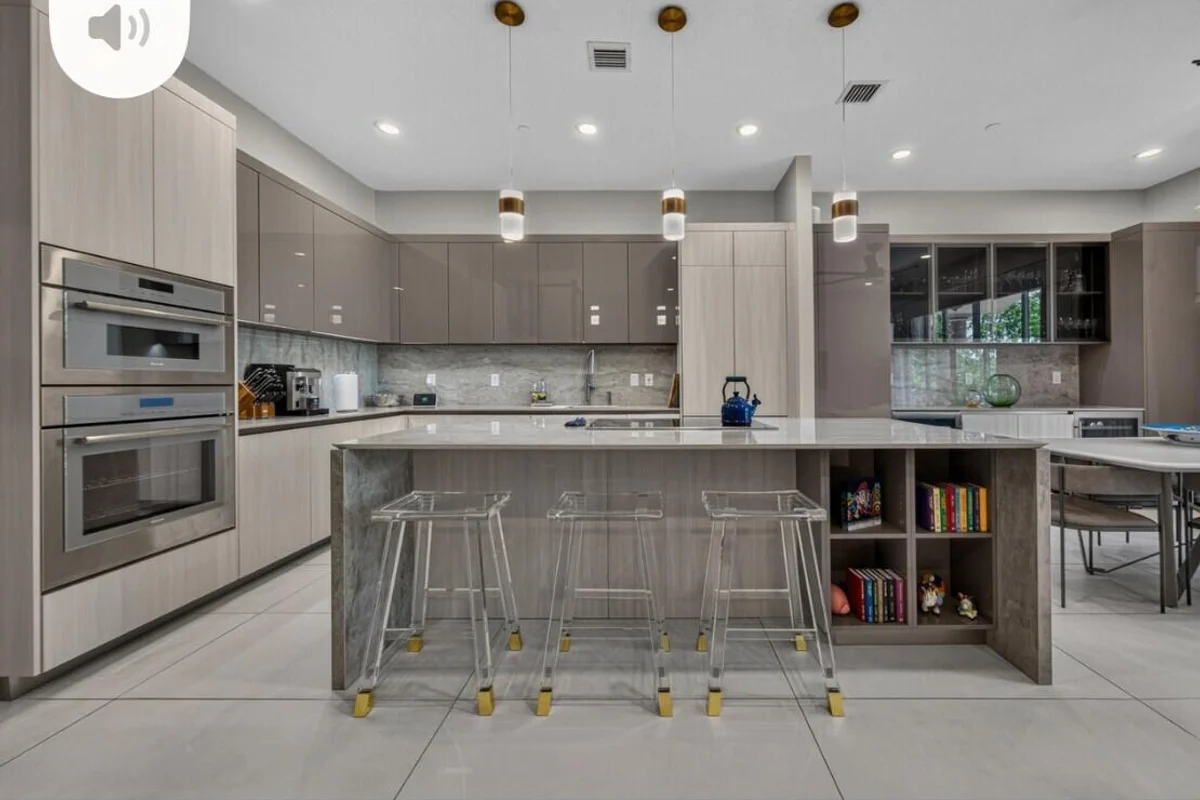 3224 NE 4th St, Pompano Beach: photo 1 of 79