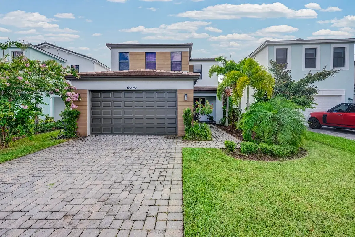 4979 Coquina Pl, Westlake: photo 1 of 32