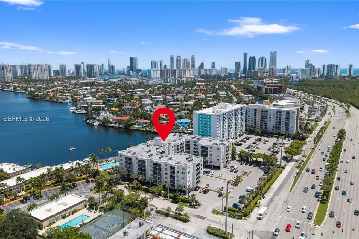 2821 N Miami Beach Blvd #4F, North Miami Beach: photo 1 of 58