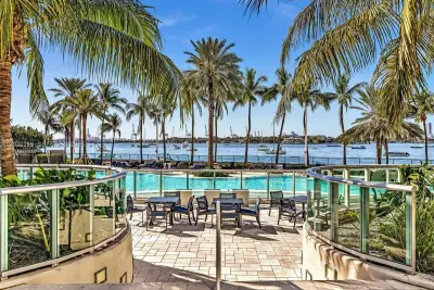 1500 Bay Rd #516S, Miami Beach: photo 1 of 25