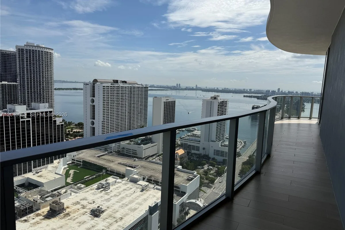 1400 Biscayne Blvd #3506, Miami: photo 1 of 53