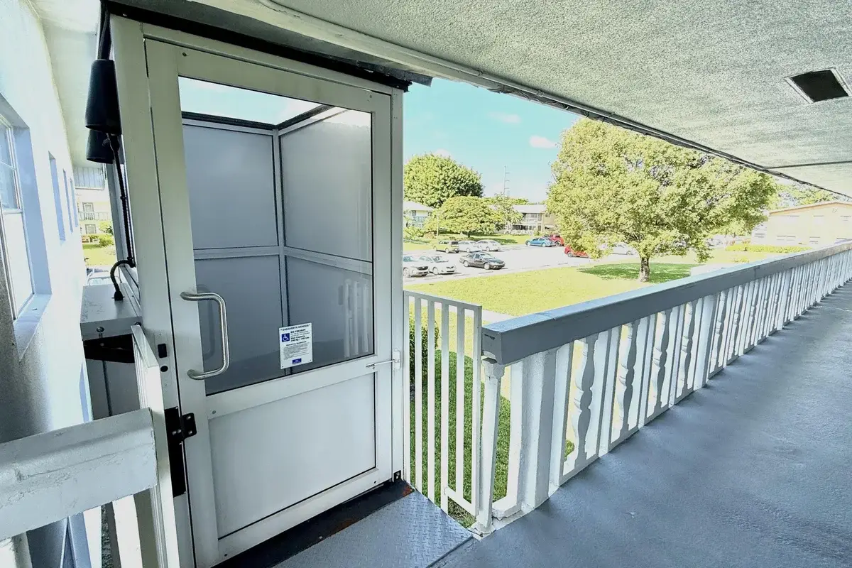 134 Upminster F Crescent, Deerfield Beach: photo 1 of 62