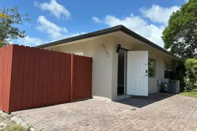 3101 NW 3rd Ave #1-126, Pompano Beach: photo 1 of 16