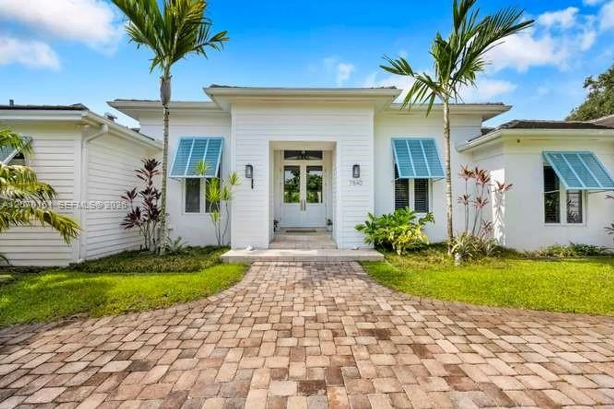 7840 SW 133rd Ter, Pinecrest: photo 1 of 56