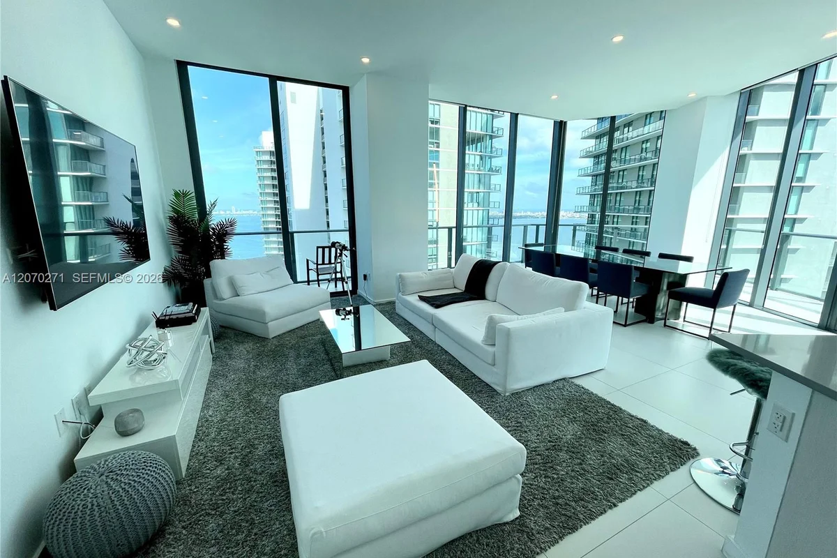 501 NE 31st St #PH4403, Miami: photo 1 of 41