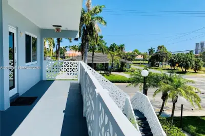 600 Layne Blvd #233, Hallandale Beach: photo 1 of 35