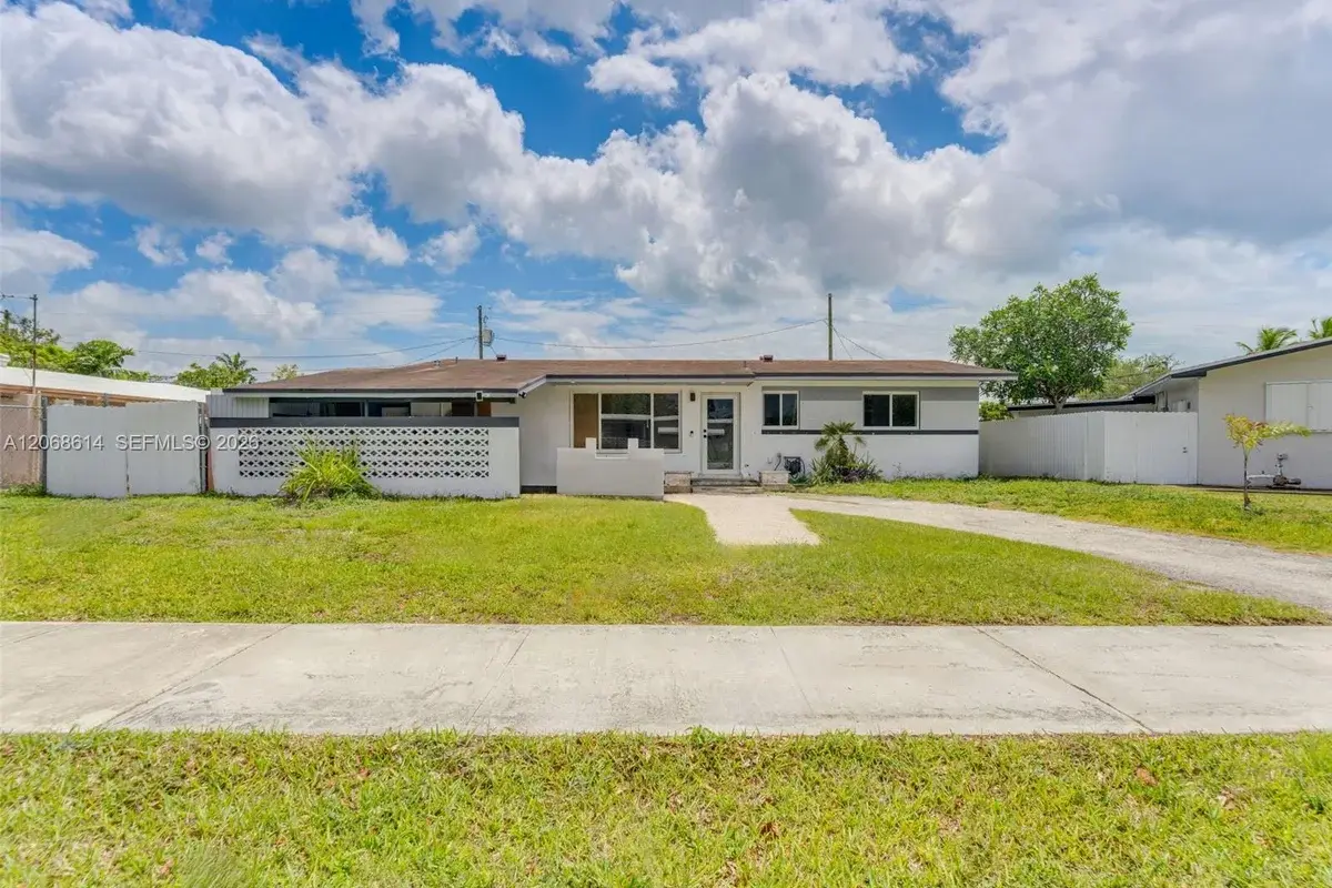 19931 Gulfstream Rd, Cutler Bay: photo 1 of 15