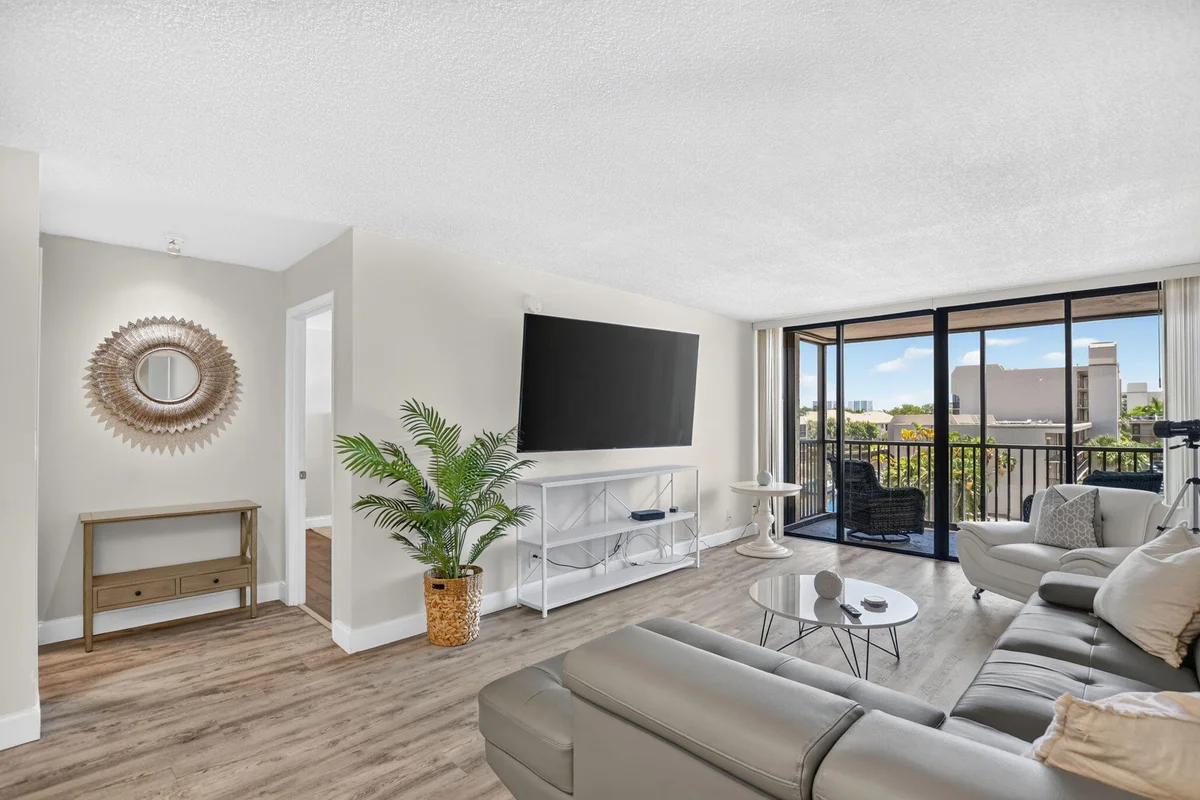 4 Royal Palm Way #403, Boca Raton: photo 1 of 56