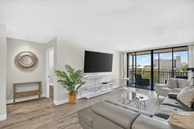 4 Royal Palm Way #403, Boca Raton: photo 1 of 56