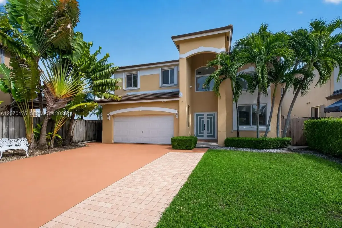 15809 SW 65th Ter, Miami: photo 1 of 56