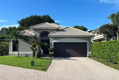 2932 NW 41st St, Boca Raton: photo 1 of 33