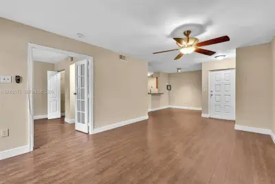 2850 N Oakland Forest Dr #208, Oakland Park: photo 1 of 28