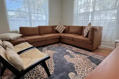 1460 Ocean Dr #208, Miami Beach: photo 1 of 36