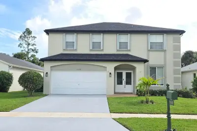 15188 Oak Chase Ct, Wellington: photo 1 of 22