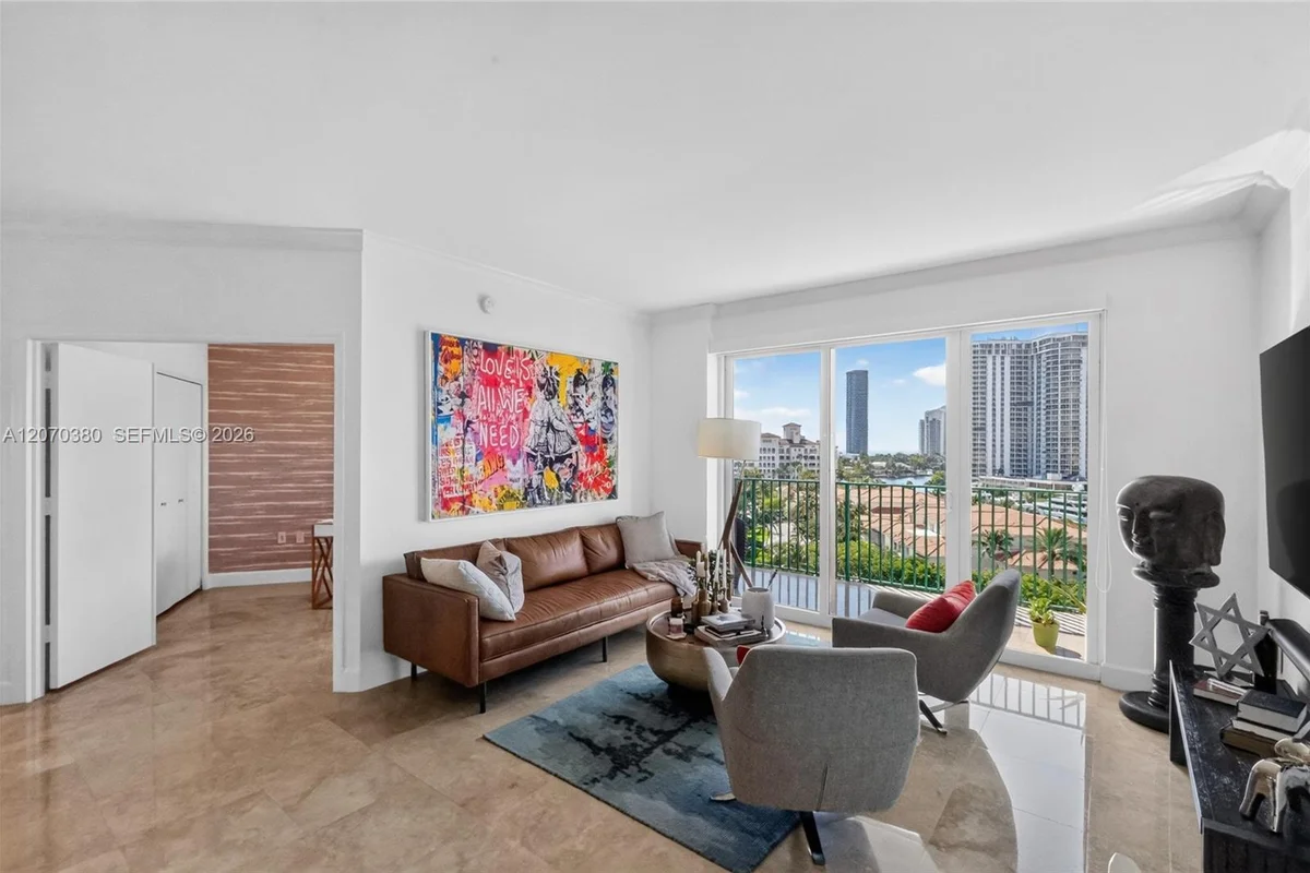19900 E Country Club Dr #805, Aventura: photo 1 of 16