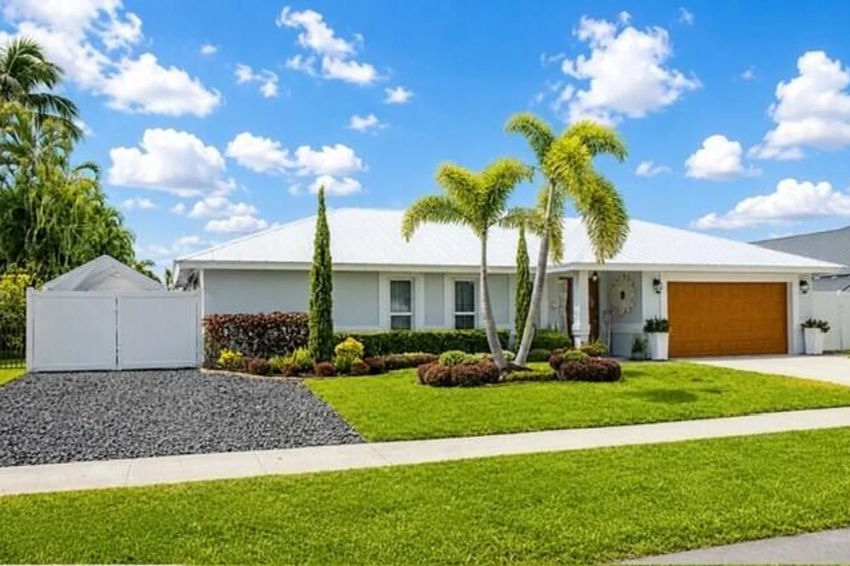 1201 SW 25th Ave, Boynton Beach: photo 1 of 36