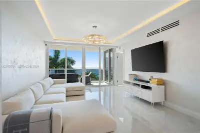 19111 Collins Ave #403, Sunny Isles Beach: photo 1 of 44