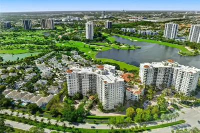 19900 E Country Club Dr #607, Aventura: photo 1 of 20