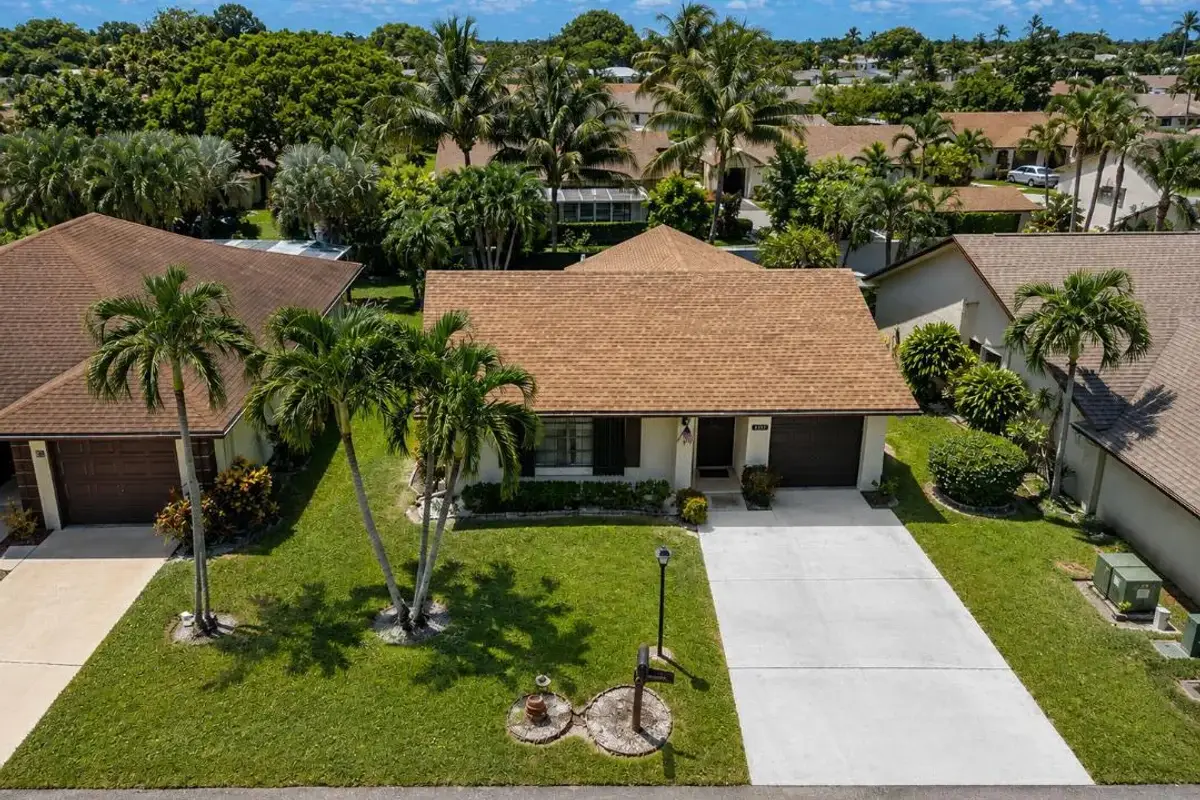 6310 Tall Cypress Cir, Lake Worth: photo 1 of 13