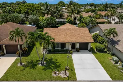 6310 Tall Cypress Cir, Lake Worth: photo 1 of 13