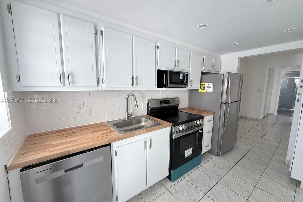 1340 Lincoln Rd #707, Miami Beach: photo 1 of 10