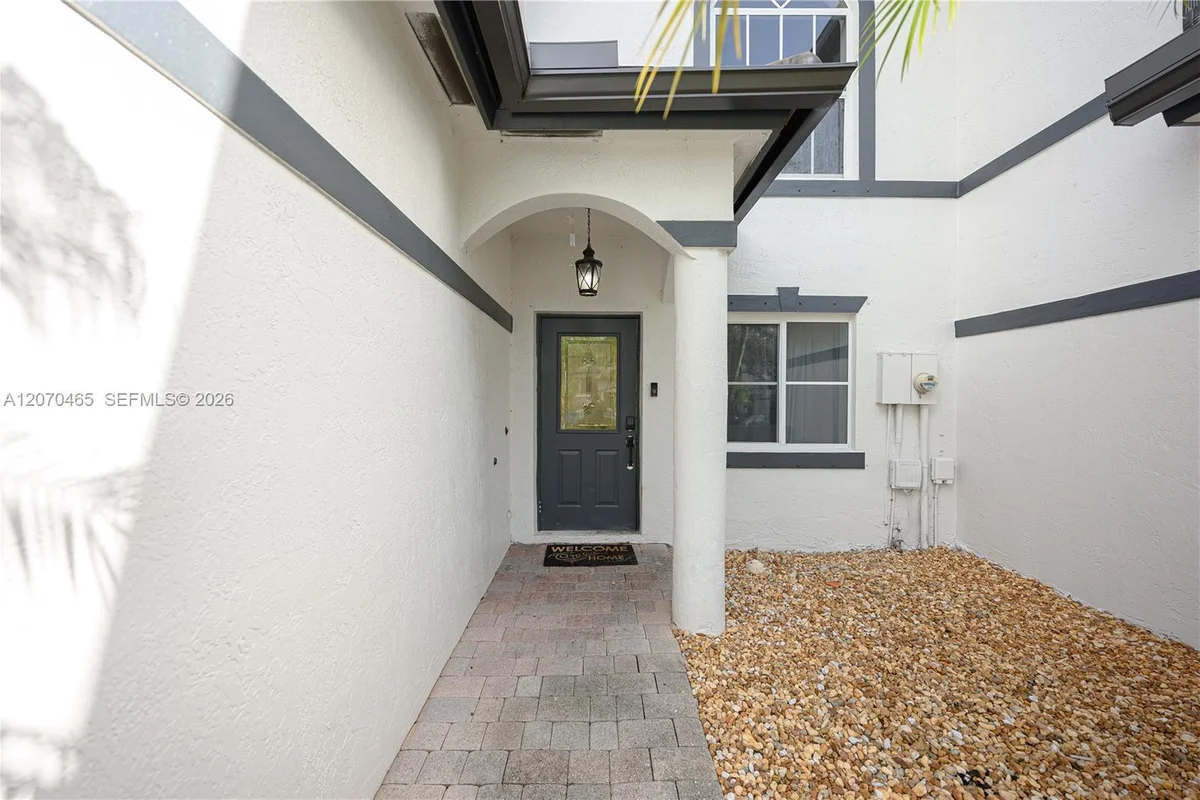 12877 SW 50th St, Miramar: photo 1 of 34