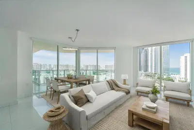 200 Sunny Isles Blvd #2-1701, Sunny Isles Beach: photo 1 of 25