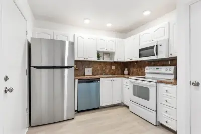 4851 NW 21st St #203, Lauderhill: photo 1 of 26