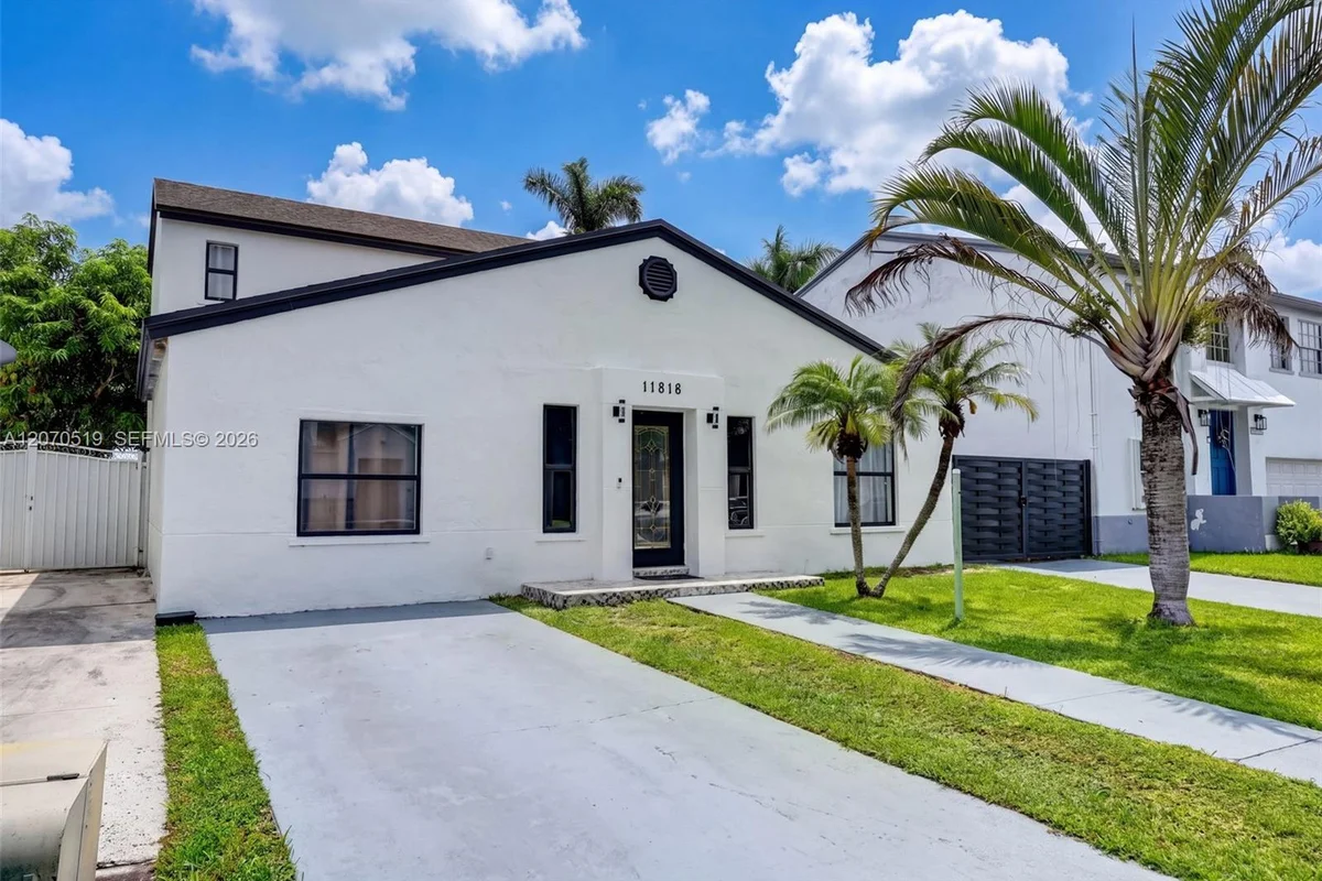 11818 SW 273rd Ln, Homestead: photo 1 of 36