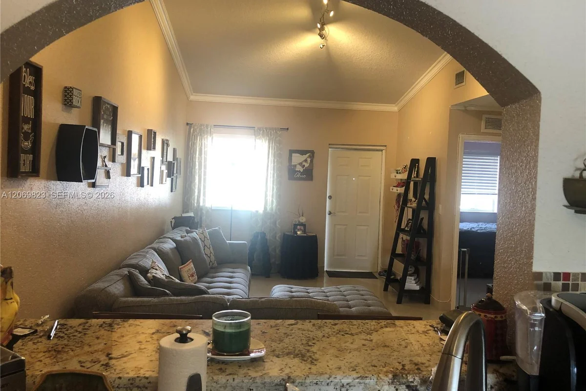 1250 SE 29th St #204-58, Homestead: photo 1 of 11