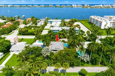 1424 S Palmway, Lake Worth Beach: photo 1 of 50