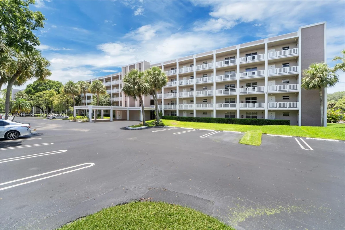 1100 NW 87th Ave #508, Coral Springs: photo 1 of 24
