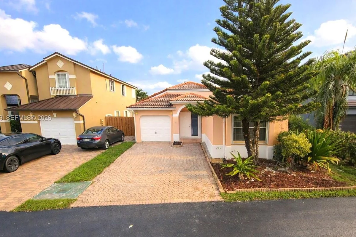 15609 SW 100th Ter, Miami: photo 1 of 15