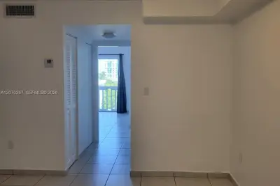 7620 Carlyle Ave #604, Miami Beach: photo 1 of 28